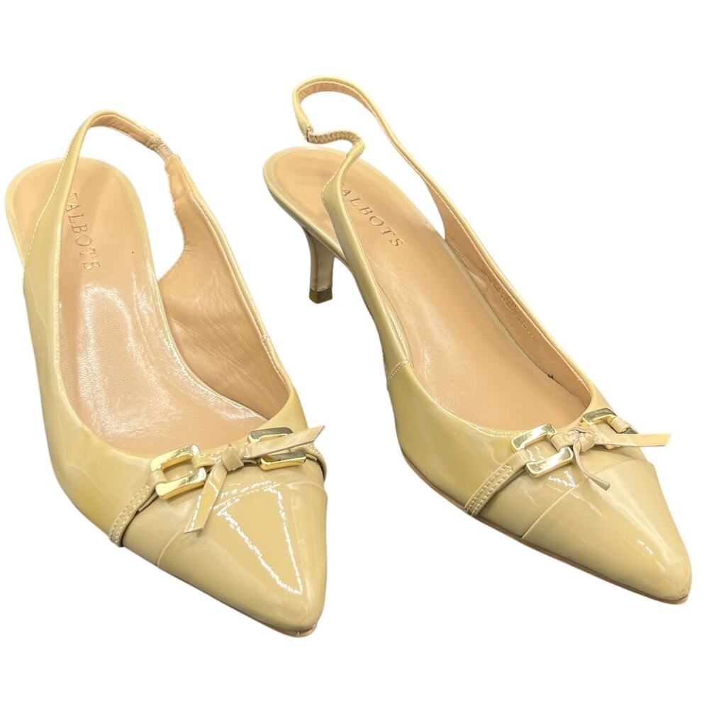👠 Talbots 8.5B Nude Patent Slingback Heels Pointed Toe Bow Buckle Y2K Chic - Picture 1 of 6